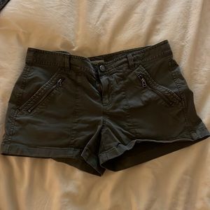 Hinge green utility shorts